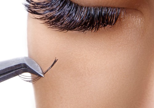 How many lash extensions fall out in the first 24 hours?